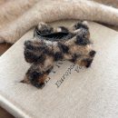 leopard bow claw clip, leopard hair claw, bow hair claw, animal print hair clip, claw clip for women, stylish hair claw, leopard print accessory, hair claw single piece, trendy hair accessories, strong grip claw clip, UK hair accessories, London hair accessories, Aldershot hair accessories, leopard claw clip UK, bow claw clip UK